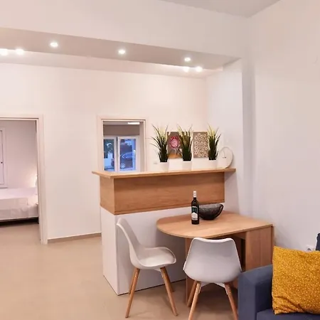 Adams 2 펜션 PalaiónTsiflíkion