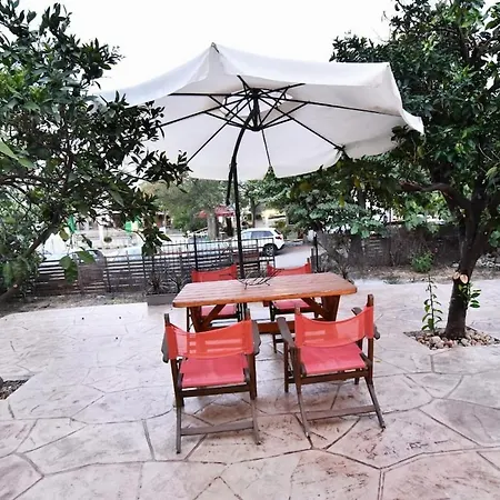 Adams 2 Hébergement de vacances PalaiónTsiflíkion